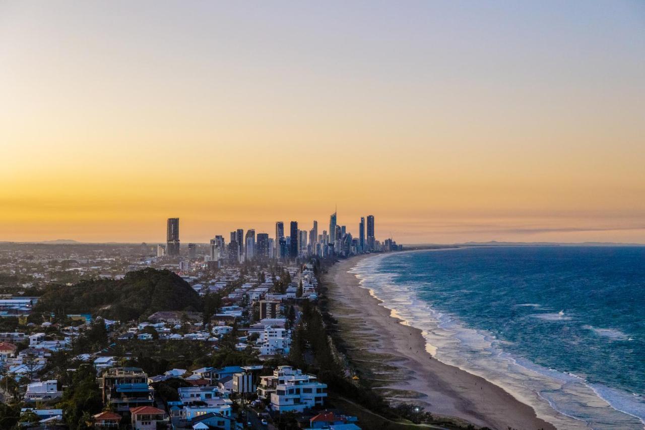 Burleigh Surf Apartments Gold Coast Bagian luar foto