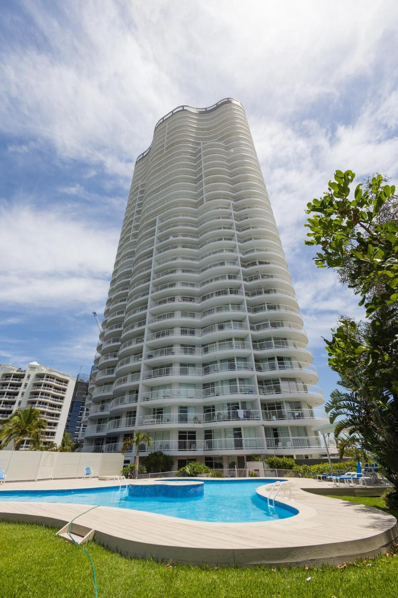 Burleigh Surf Apartments Gold Coast Bagian luar foto