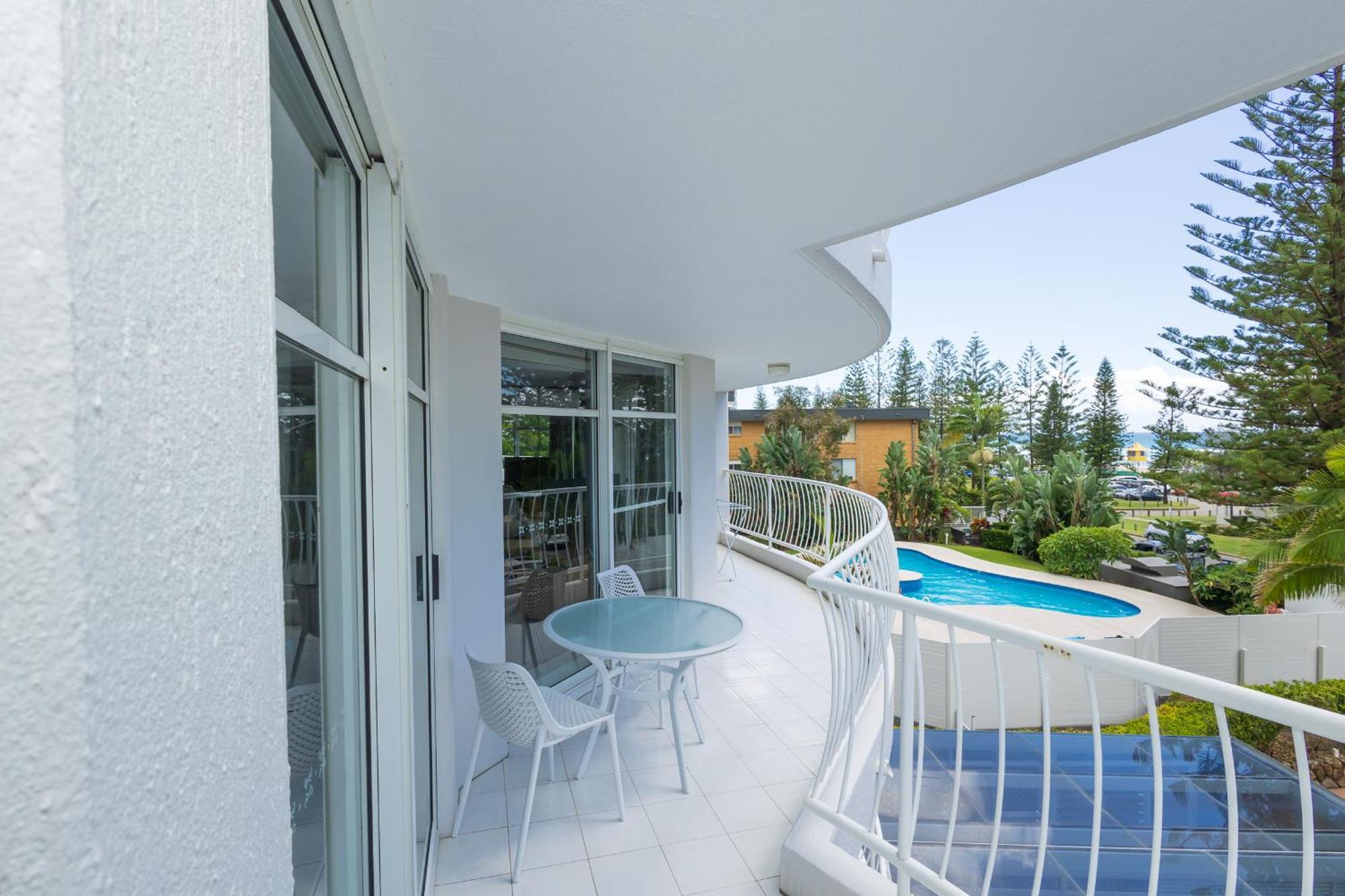 Burleigh Surf Apartments Gold Coast Bagian luar foto